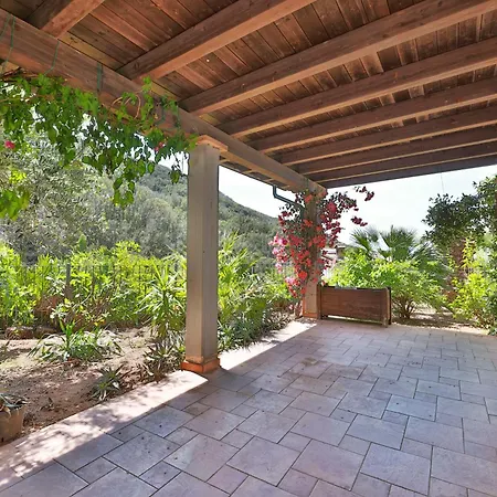 Nisportino Borgo Alloro, Fonte Ed Aida * Rio dellʼElba