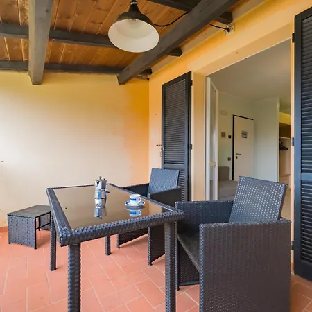 Nisportino Borgo Alloro, Fonte Ed Aida דירה
