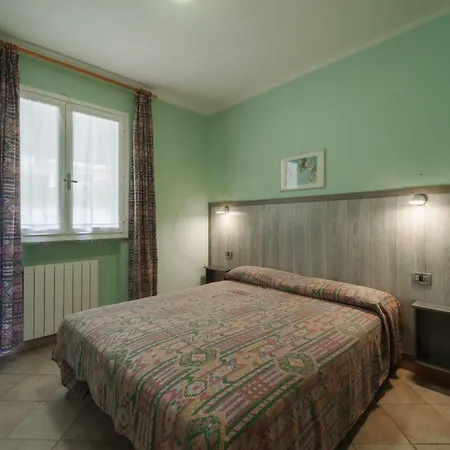 Nisportino Borgo Alloro, Fonte Ed Aida