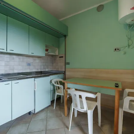 Nisportino Borgo Alloro, Fonte Ed Aida