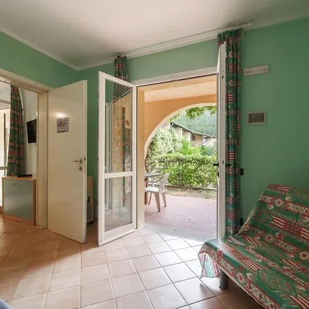 Nisportino Borgo Alloro, Fonte Ed Aida *